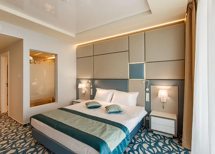 Hotel Opera Mamaia