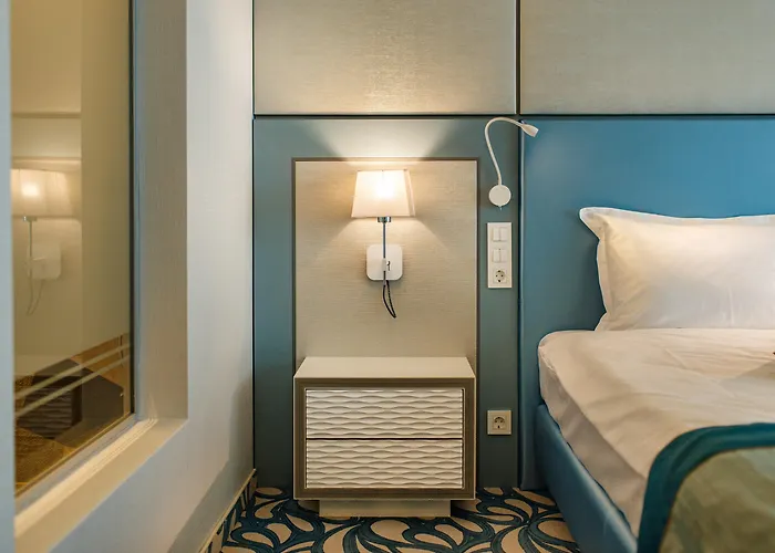 Hotel Opera Mamaia